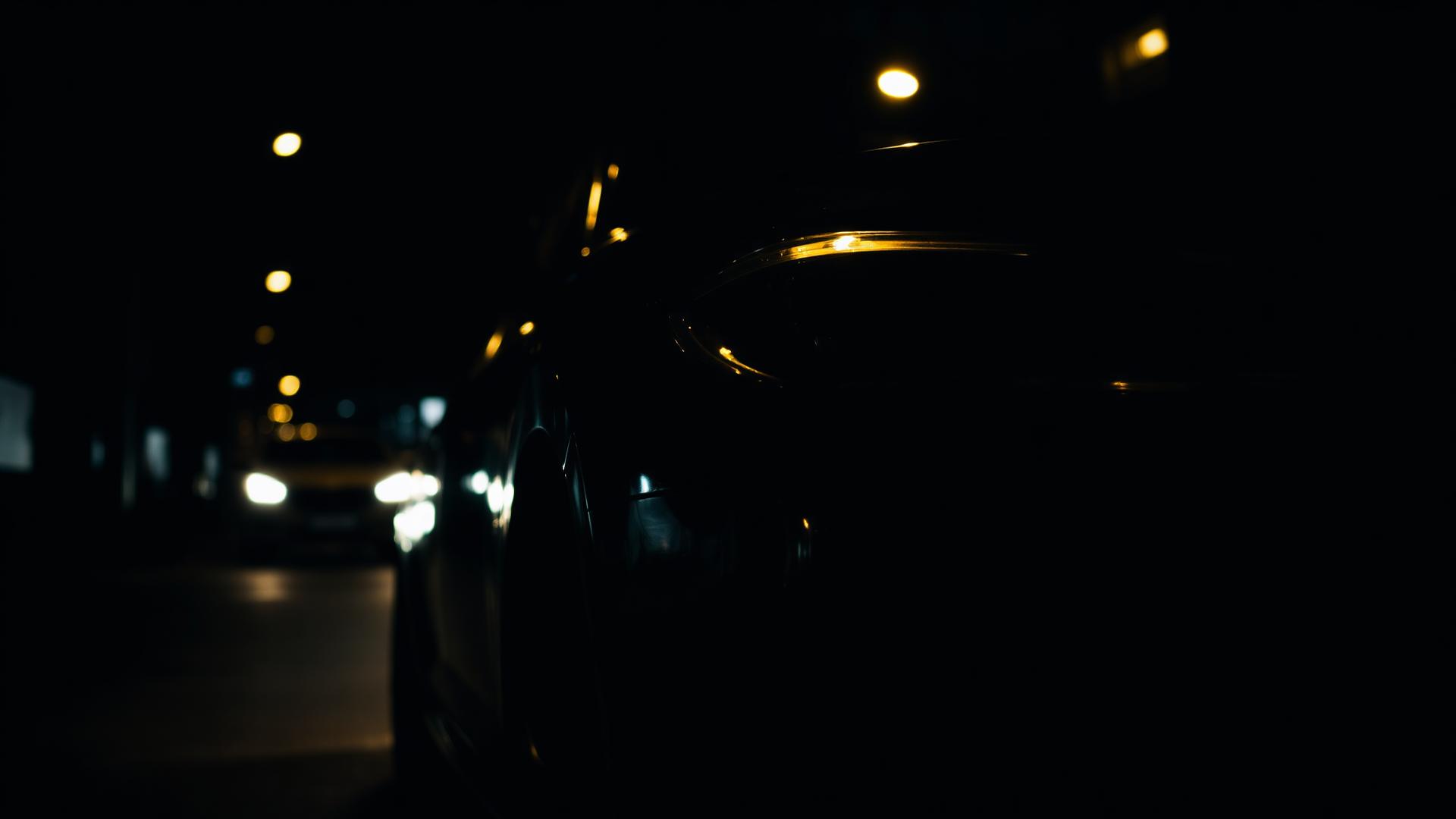 Véhicule ONYX VTC en exploitation nocturne à Yaoundé